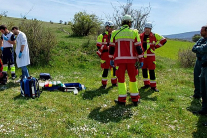 Evacuado en helicptero un hombre de 75 aos que se desplom por una afeccin cardiaca en una zona de monte de Valdeprado del Ro 