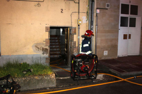 Incendio de una vivienda en Reinosa (Plaza Constitucin)