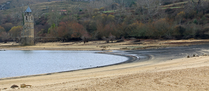 El pantano del Ebro, en mnimos histricos
