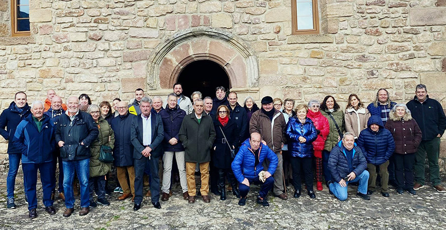 Los vecinos de Villaescusa honran a Santa Luca